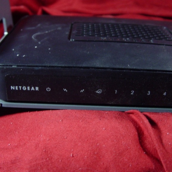 NETGEAR CG3000D DOCSIS 3.0 Cable Modem WiFi Router with Power Cable - Picture 2 of 5